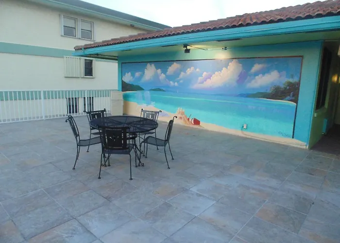 Ocean Reef Hotel